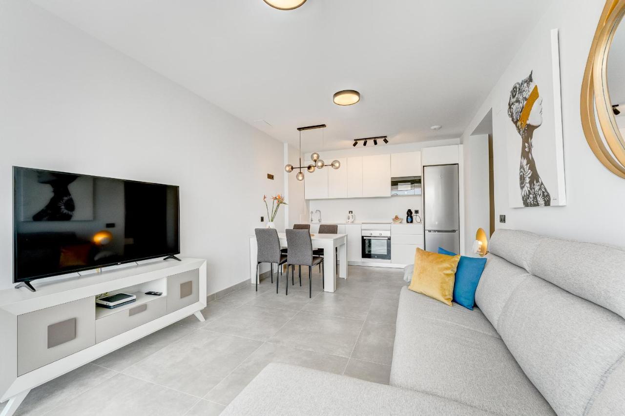 Modern New Apartment Las Terrazas De Costa Adeje. Heated Pool, Big Terrace And Private Parking Exteriör bild