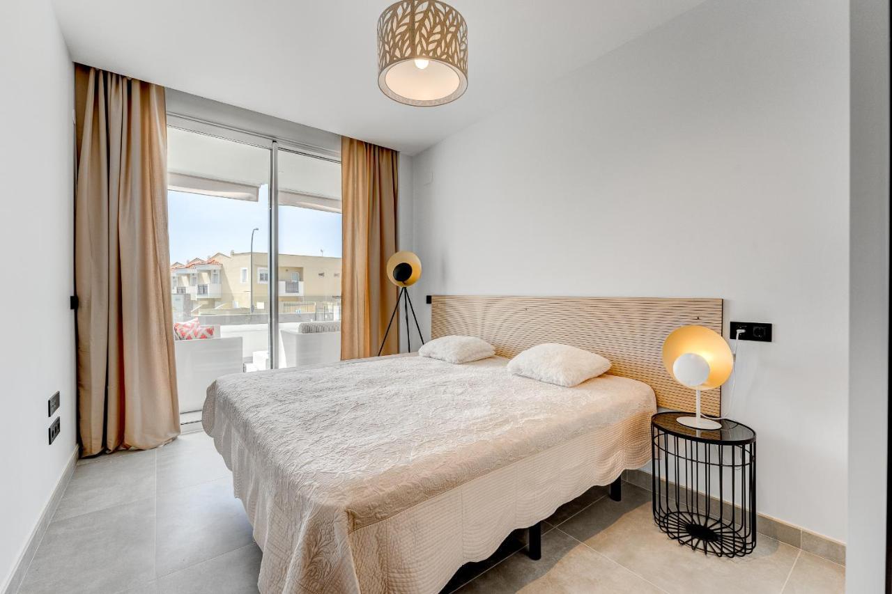 Modern New Apartment Las Terrazas De Costa Adeje. Heated Pool, Big Terrace And Private Parking Exteriör bild