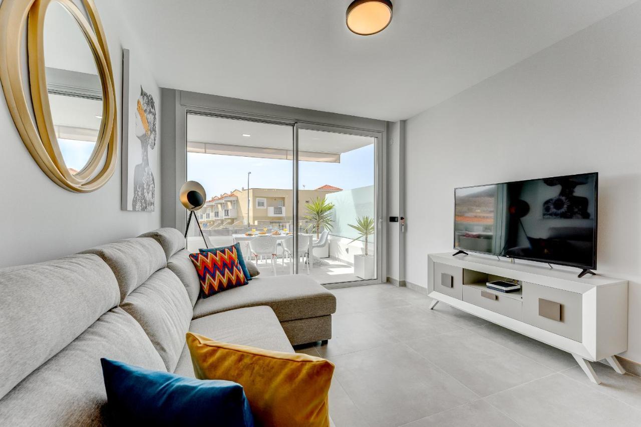 Modern New Apartment Las Terrazas De Costa Adeje. Heated Pool, Big Terrace And Private Parking Exteriör bild