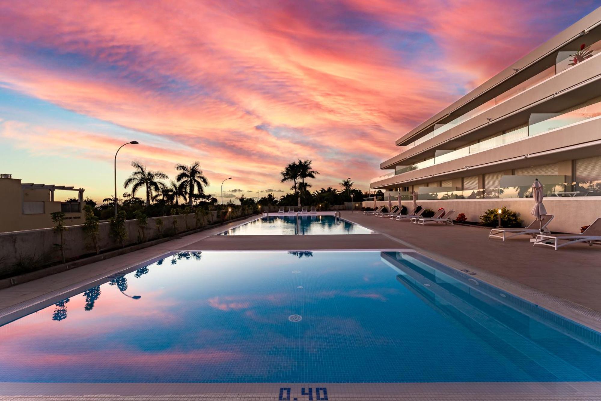 Modern New Apartment Las Terrazas De Costa Adeje. Heated Pool, Big Terrace And Private Parking Exteriör bild