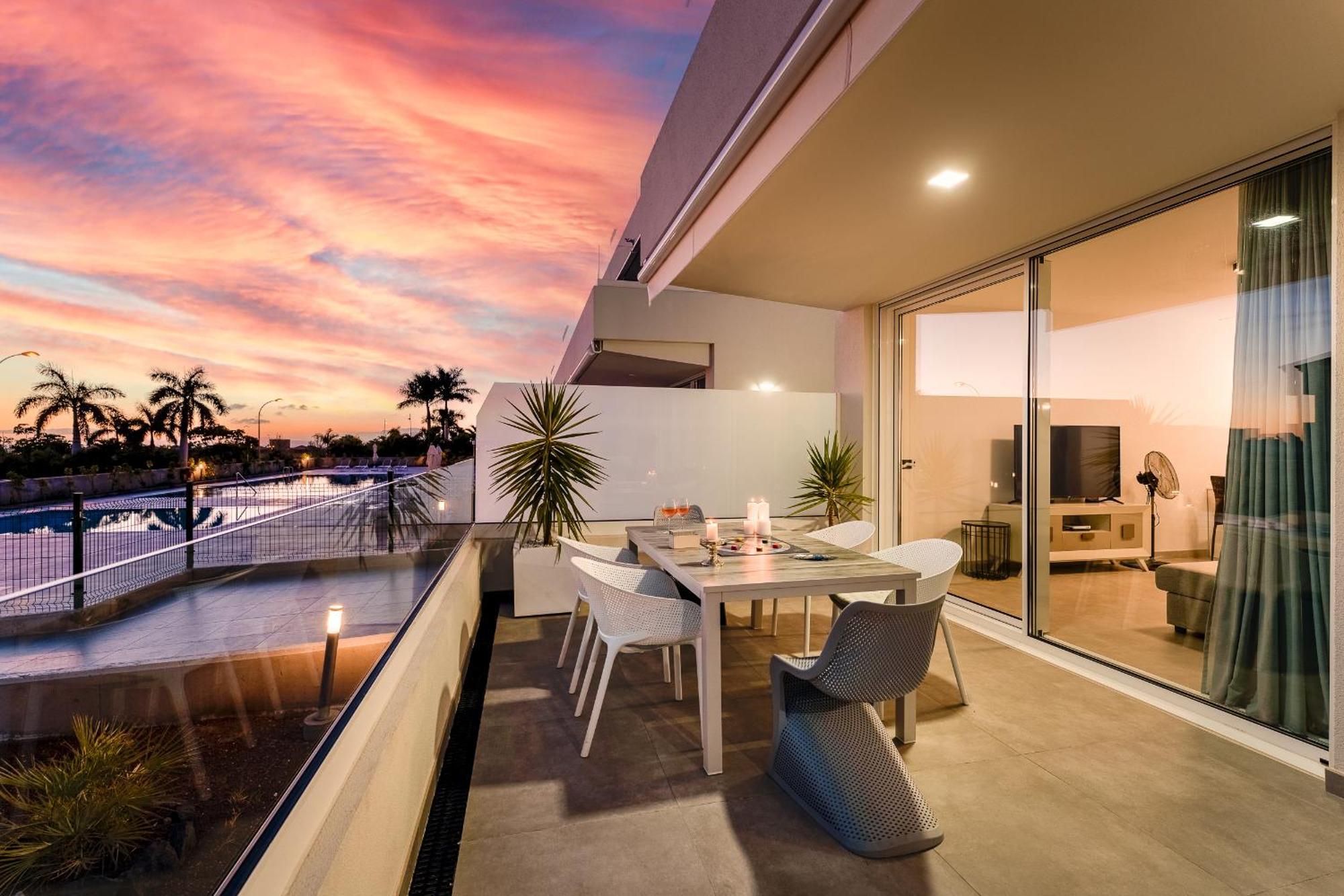 Modern New Apartment Las Terrazas De Costa Adeje. Heated Pool, Big Terrace And Private Parking Exteriör bild