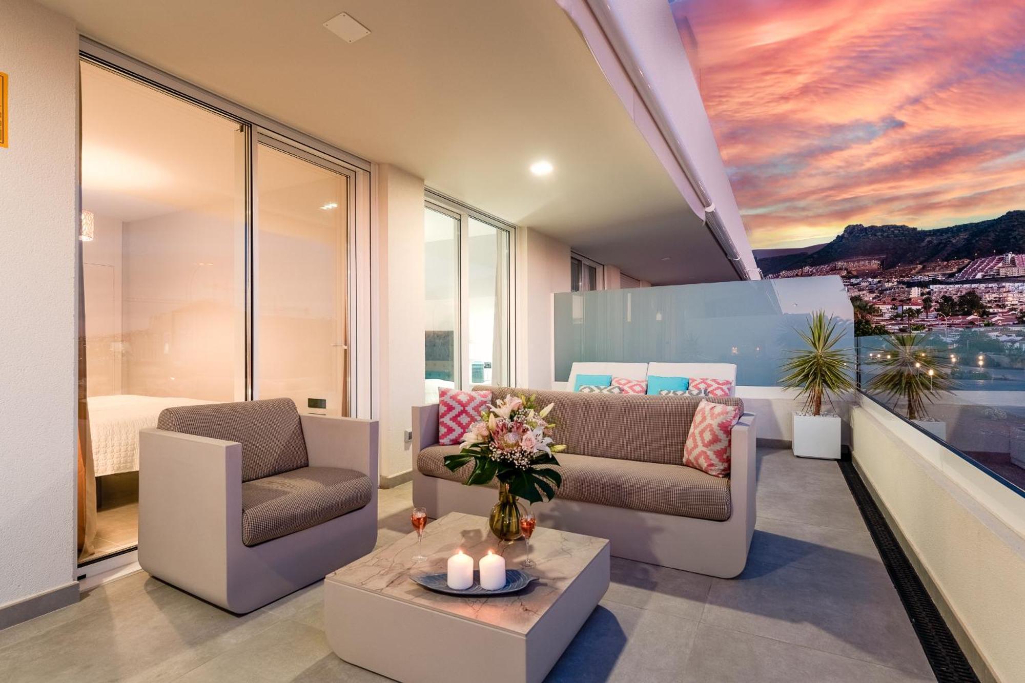Modern New Apartment Las Terrazas De Costa Adeje. Heated Pool, Big Terrace And Private Parking Exteriör bild